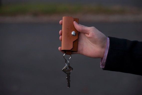 Etui na klucze męskie skórzane Solier SA11 jasnobrązowe